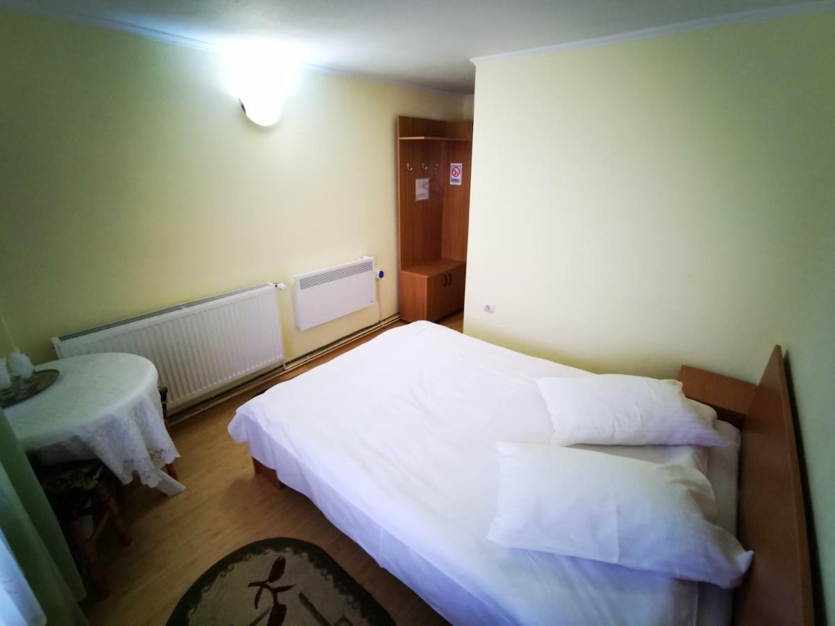 Pensiunea La Ionica Dîmbovicioara Zewnętrze zdjęcie